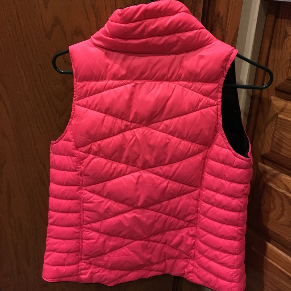 Pink vest - Picture 2 of 2