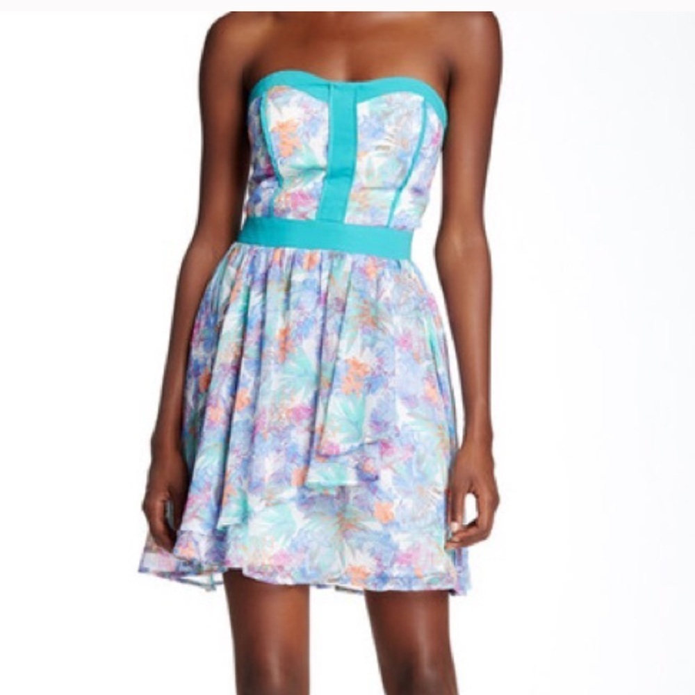 NWT strapless cascading dress