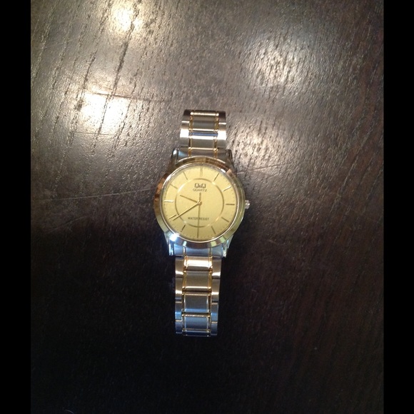 AA Quartz watch! Unisex?