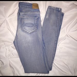 Abercrombie & Fitch "super skinny" Lightwash Jeans