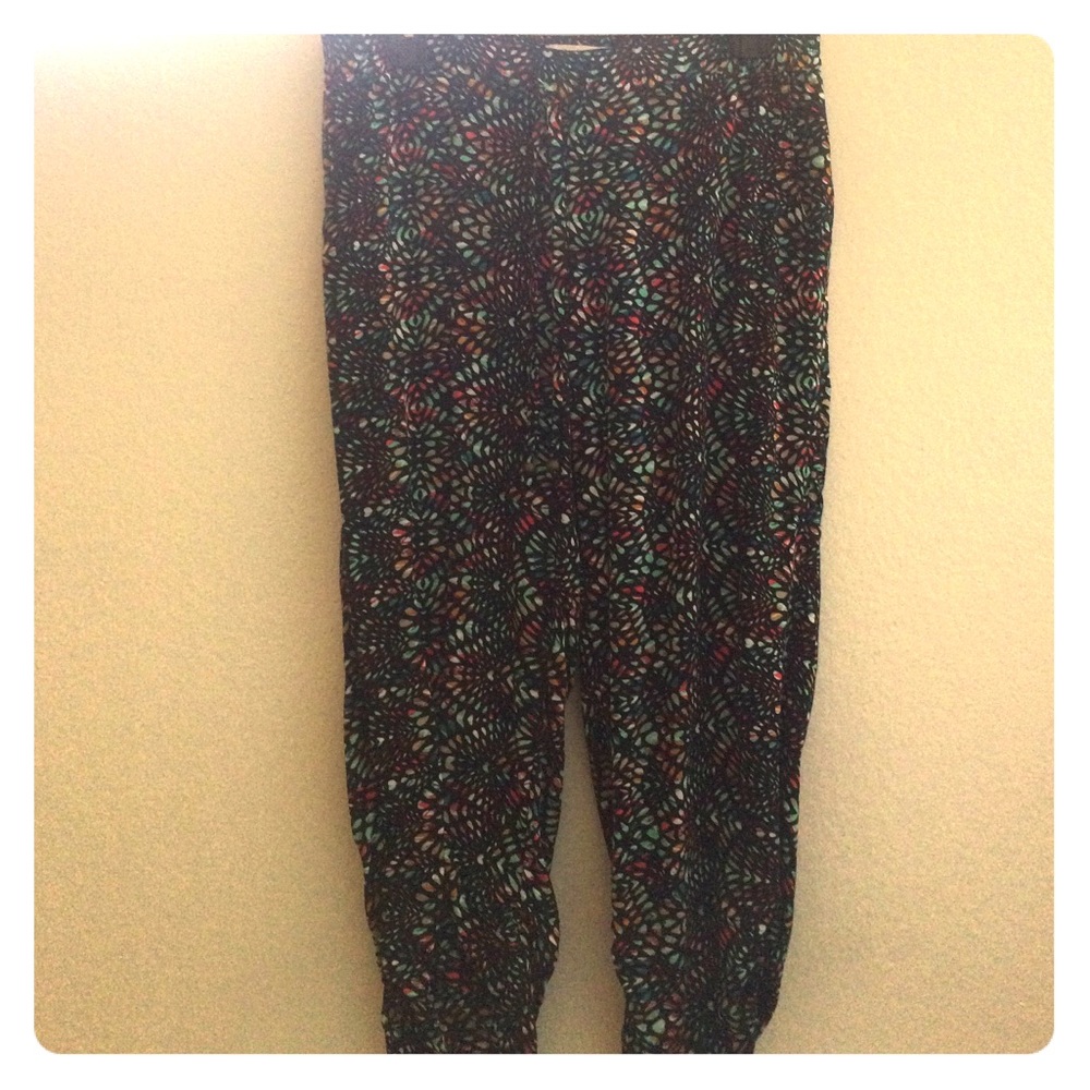Capri pants