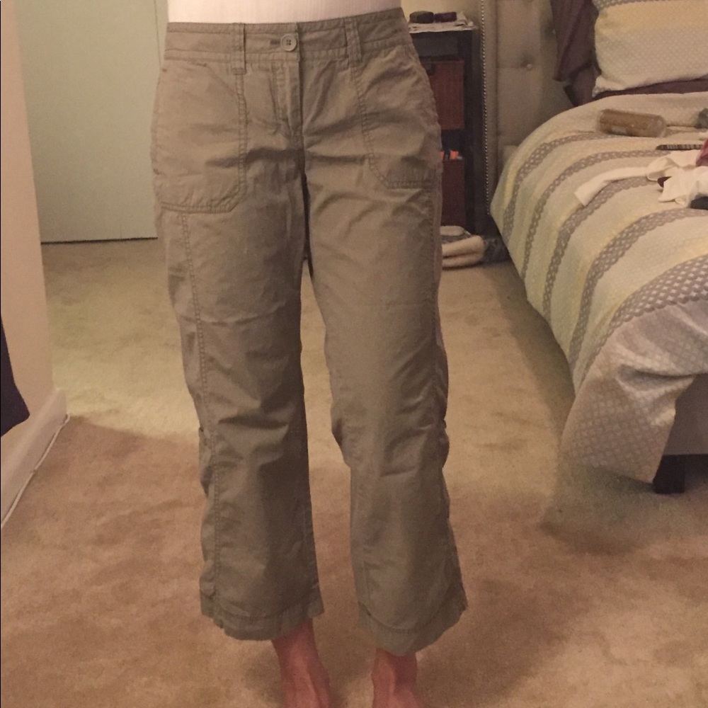 Olive cropped pants