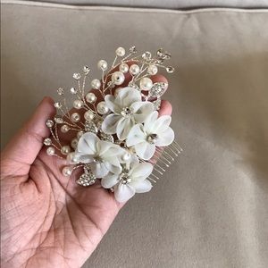 New bridal flower pearl hair comb wedding new crys
