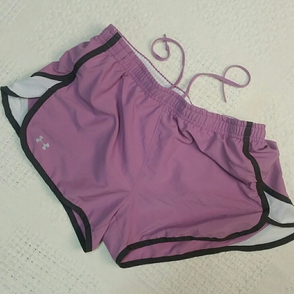 Under Armour Pants - Under Armour purple shorts heatgear trishvan99​