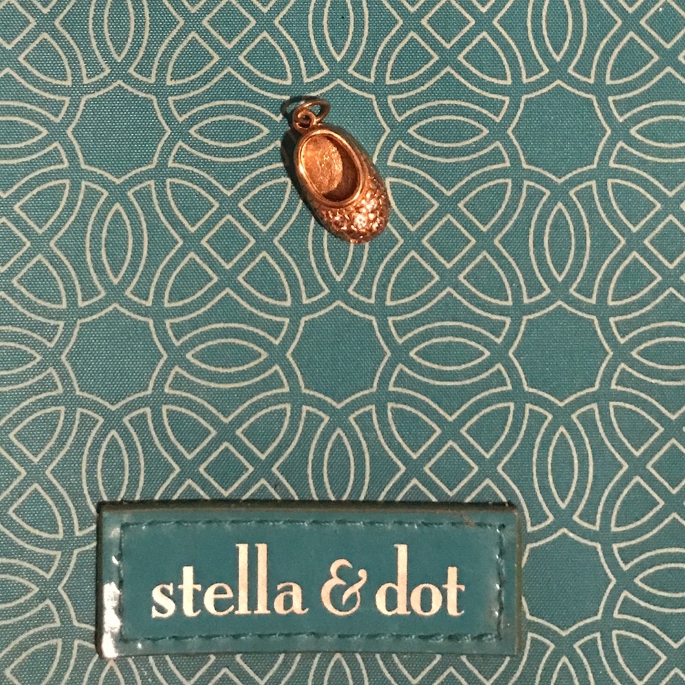 Stella & Dot Pitter Patter charm