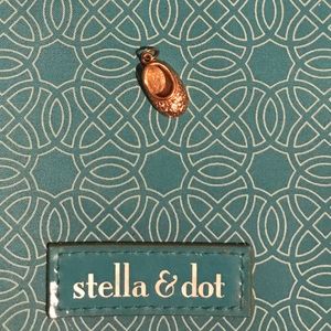 Stella & Dot Pitter Patter charm