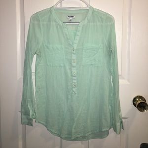 Light/mint green shirt
