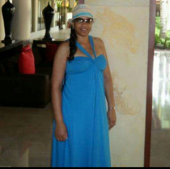 Maxi dress that ties around your - Picture 1 of 3