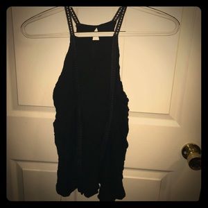 High neck tank top with key hole back