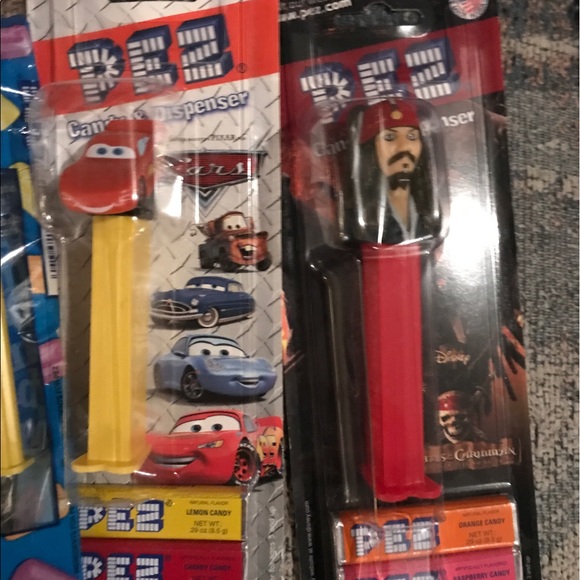Assorted pez candy dispensers lot - Picture 5 of 8