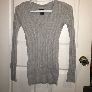 Light weight gray sweater