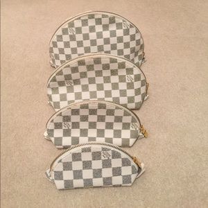Faux Louis Vuitton makeup pouches !