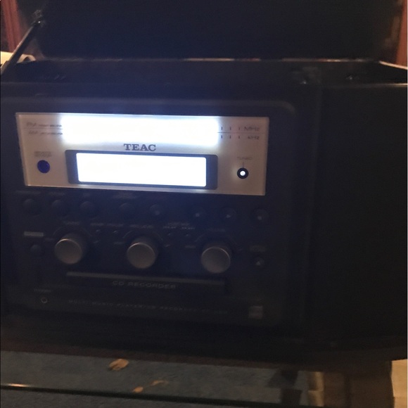 Teac Record Player/cd recorder - Picture 2 of 5