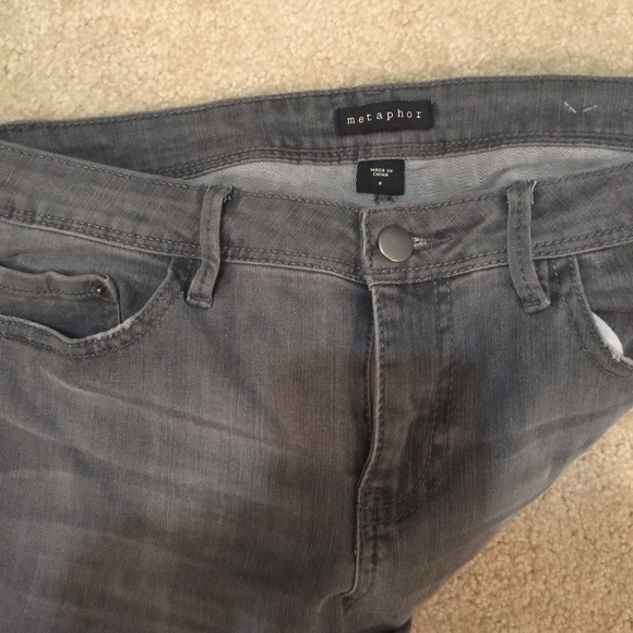 distressed denim jeans - Picture 4 of 6