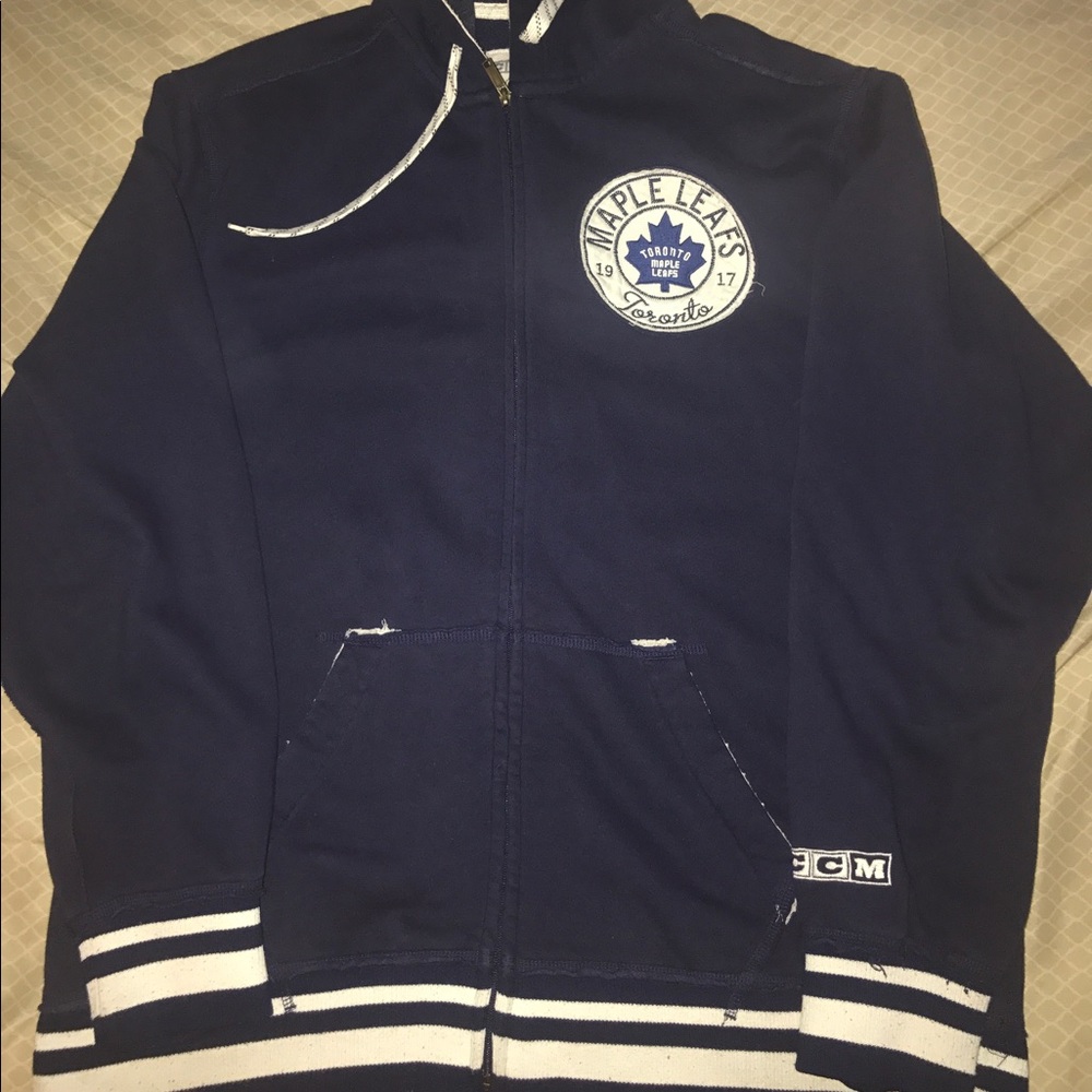 Maple leafs jacket / hoodie