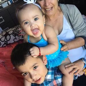 Meet your Posher, Elizabeth