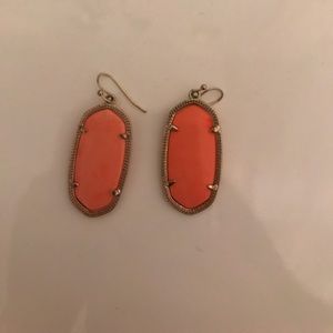 Elle Kendra Scott Coral Earrings