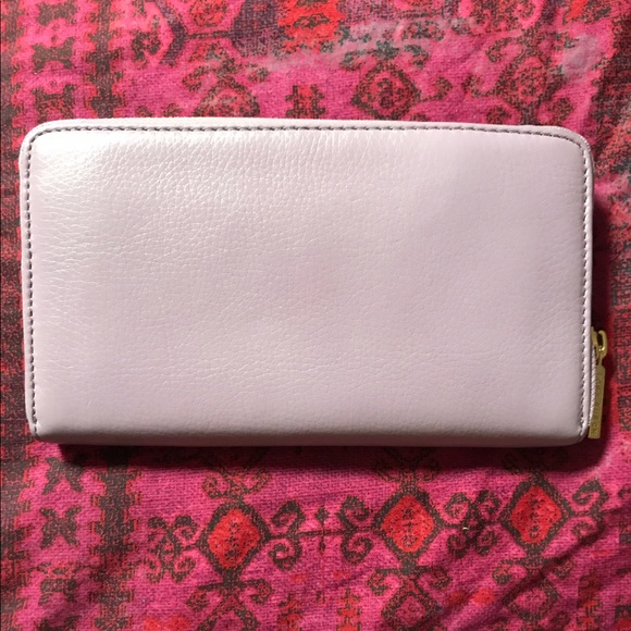 💥Tory Burch pink wallet💥 - Picture 2 of 2