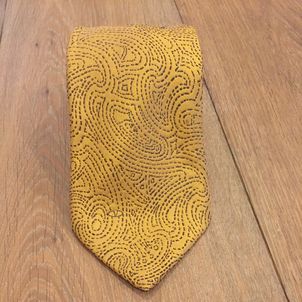 Valentino men's yellow and black 100% silk tie