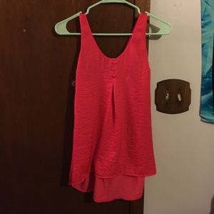 Tank top with bow in back