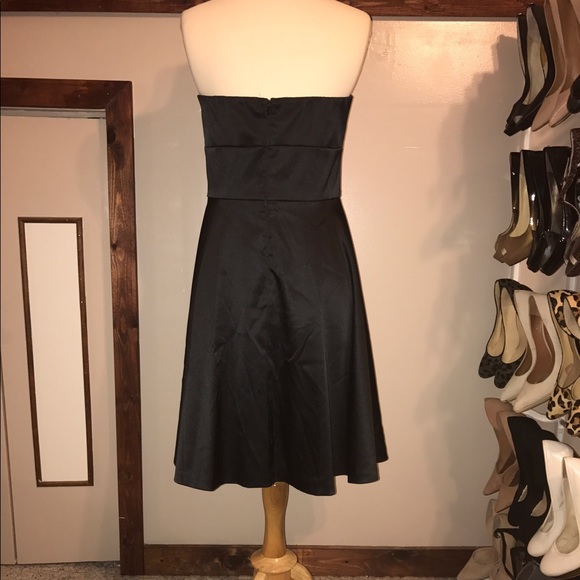 White House Black Market Fit & Flare Strapless 👗 - Picture 3 of 4