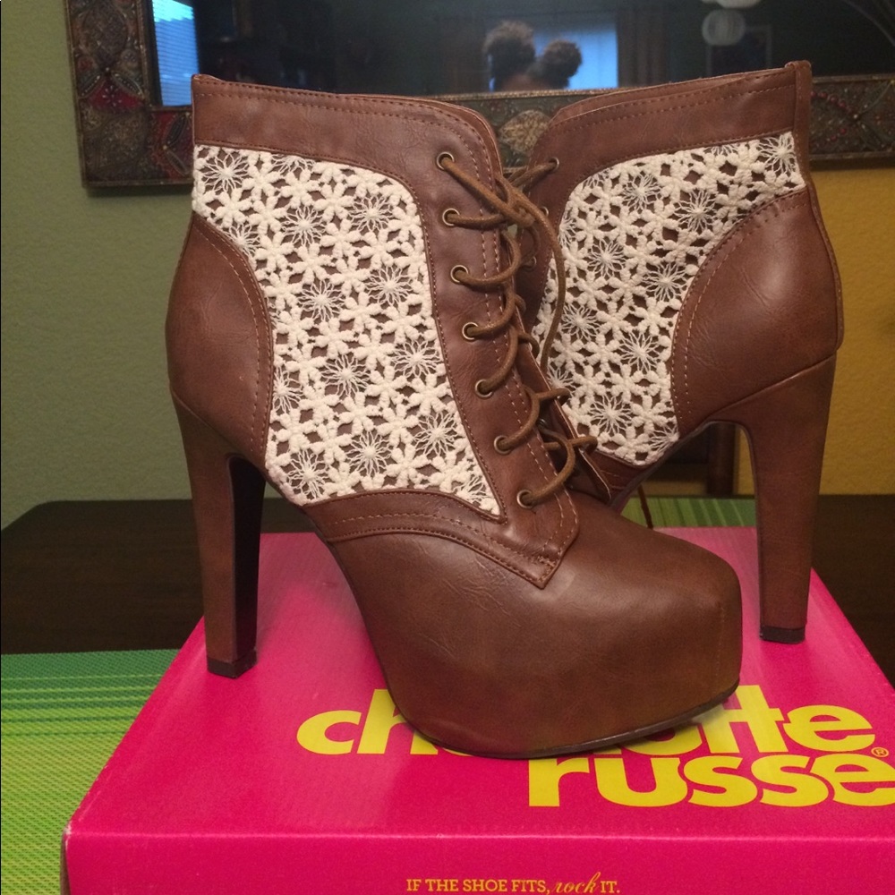 Charlotte Russe brown an white high heels