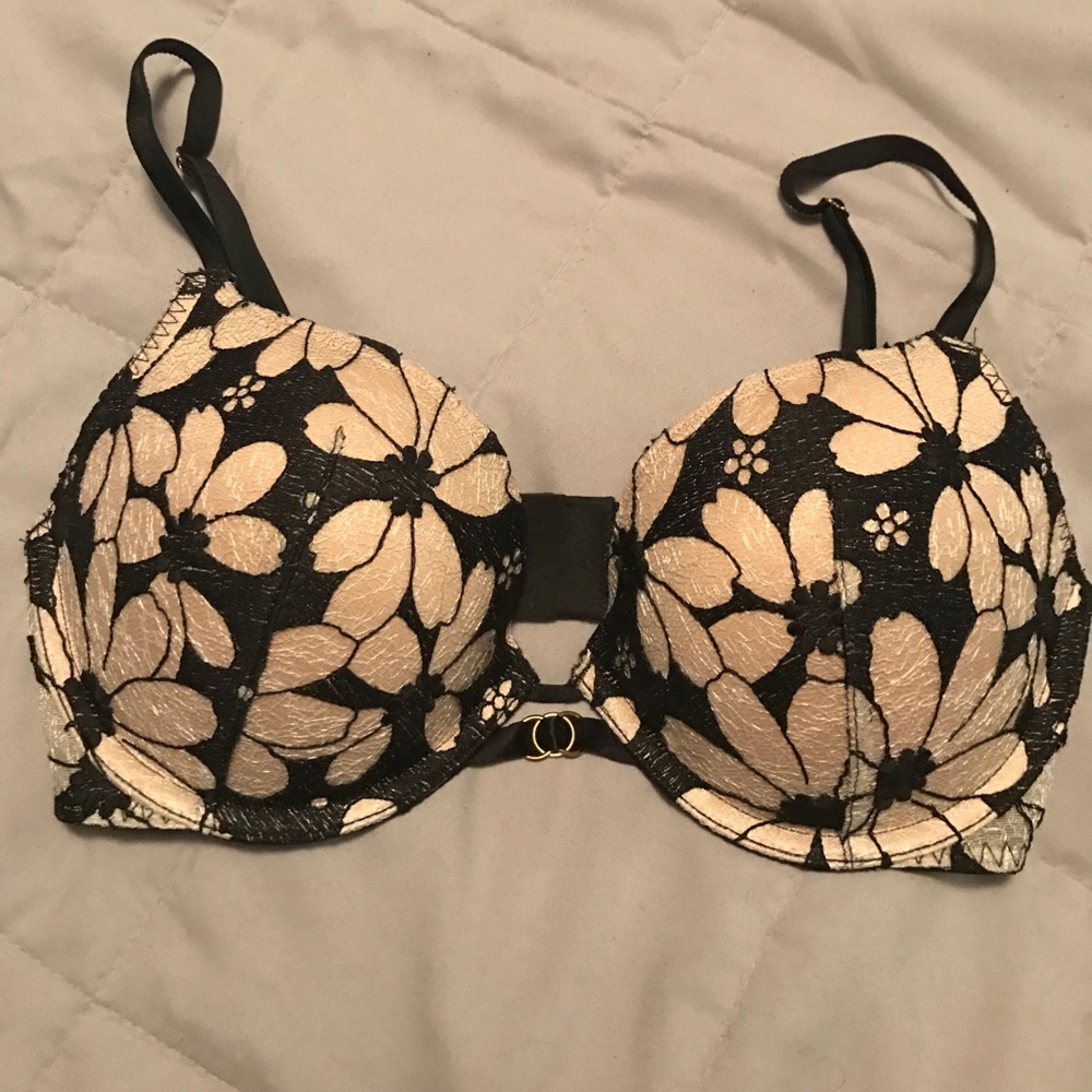 Victoria's Secret Floral Very Sexy Push-Up 32D