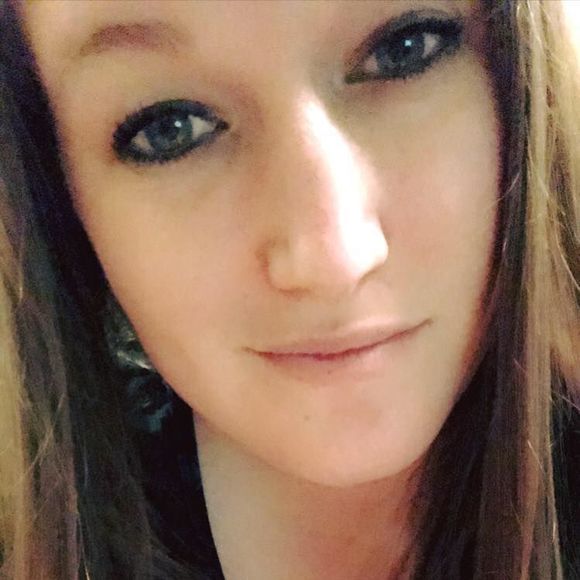 Meet your Posher, Mayna - Picture 1 of 1