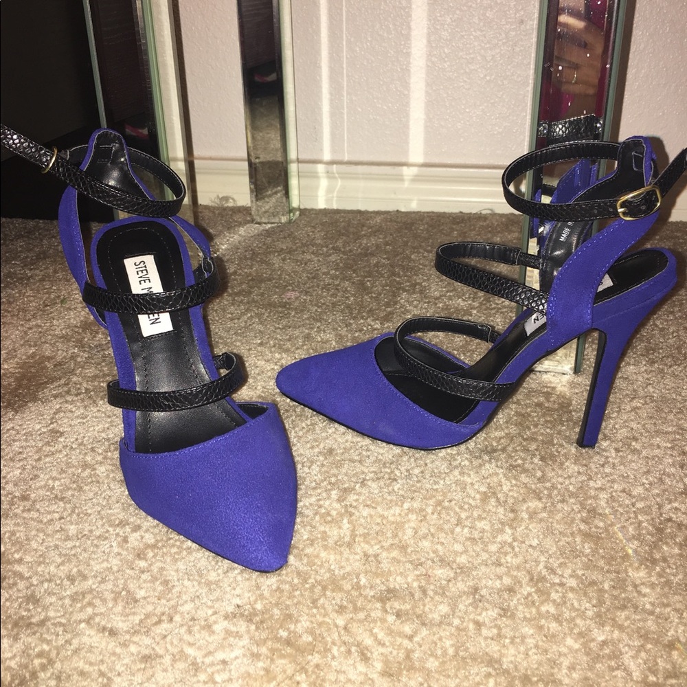 Steve Madden Royal blue stiletto heels.