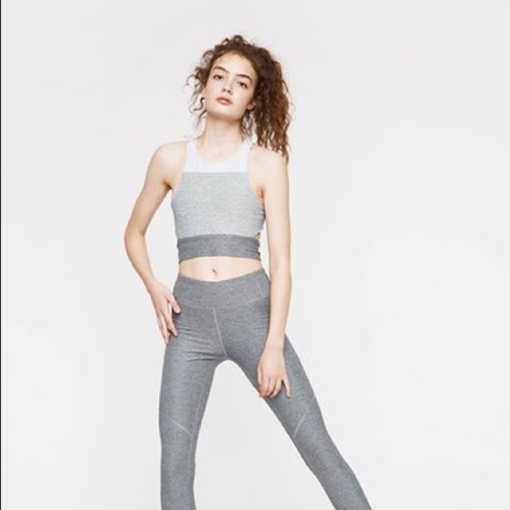 Tri-tone Slashback Crop
