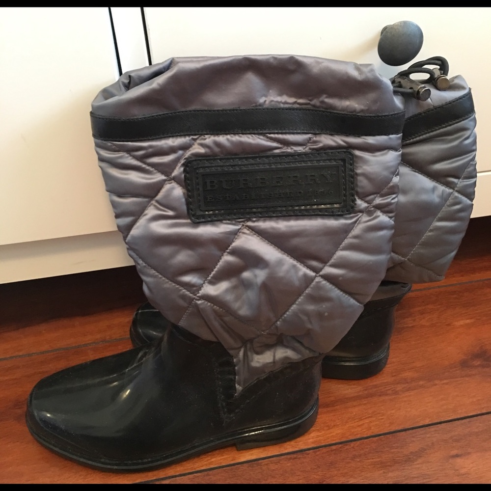BURBERRY women's rain boots size 35