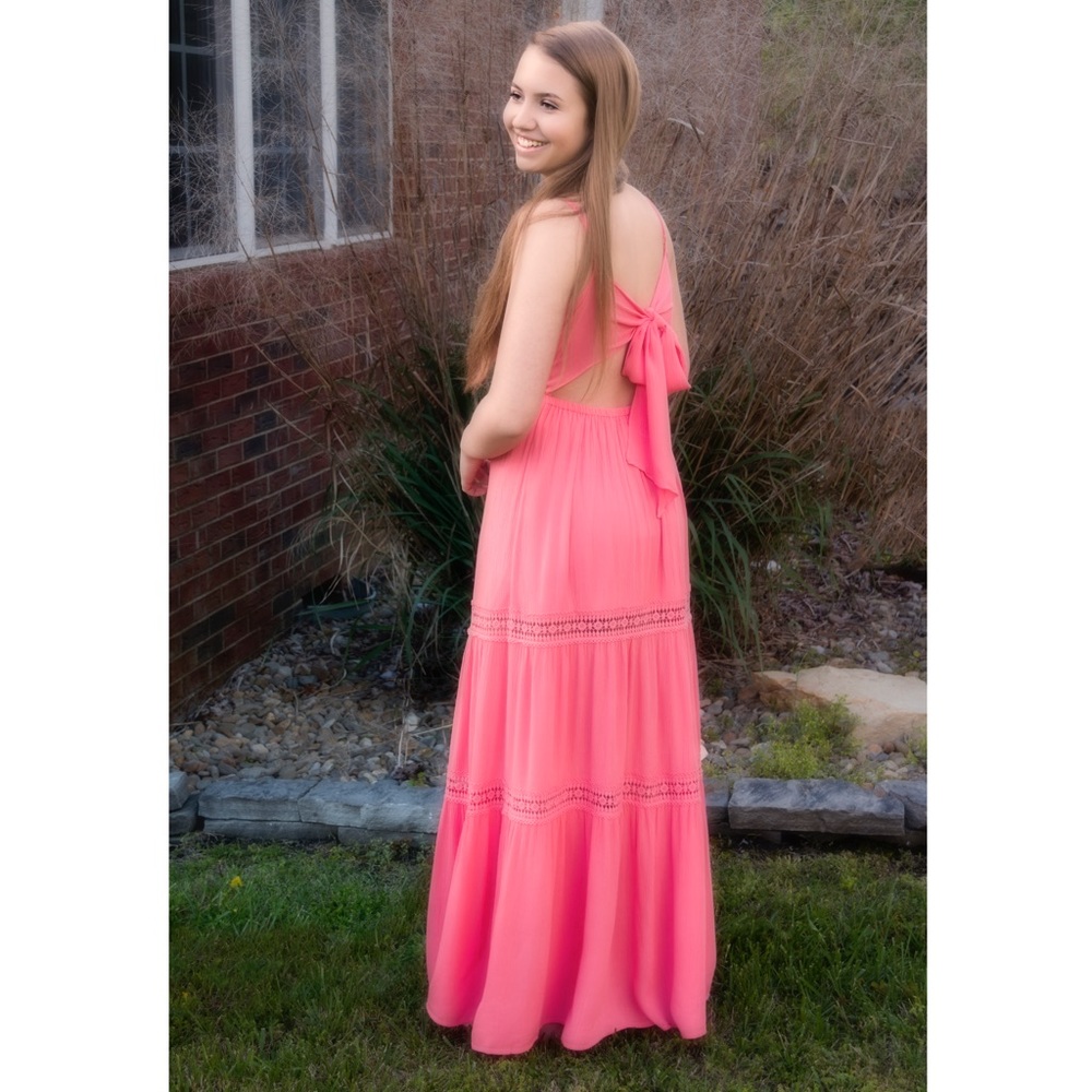 NWT Tie Back Maxi Dress