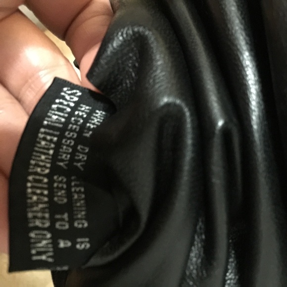 Leather black skirt - Picture 2 of 3