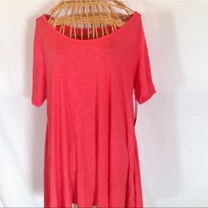 LuLaRoe Perfect T size Medium