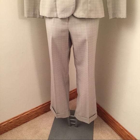 Suit - Picture 3 of 3