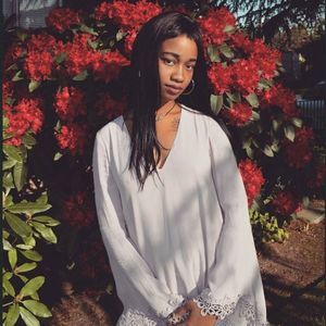 Meet your Posher, Akilah