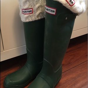 HUNTER women's rain boots size 4M/5F AND socks