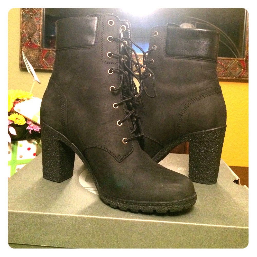 Black tims