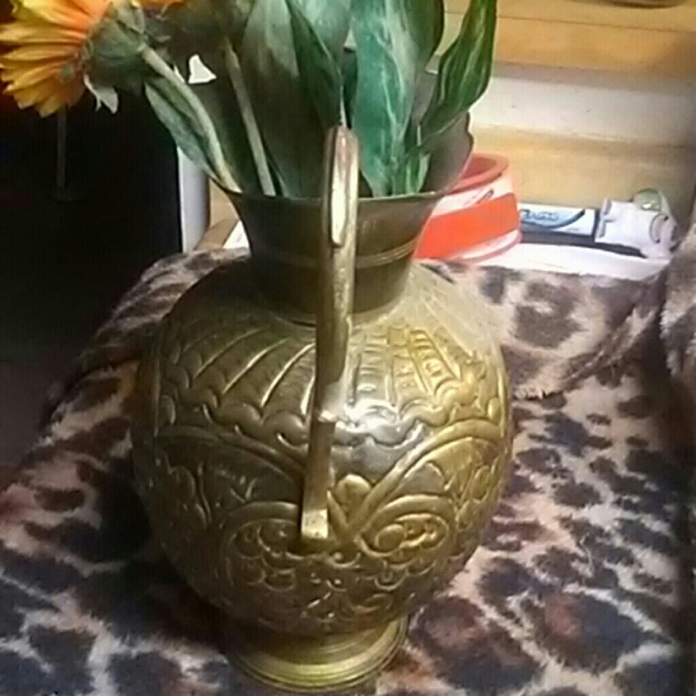 Brass water pot