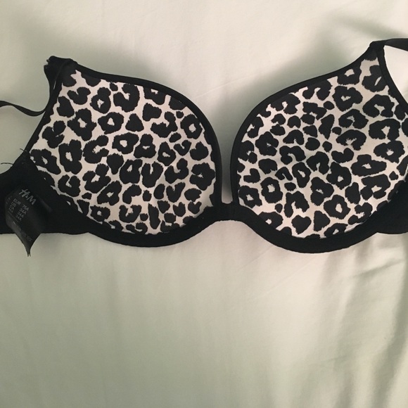 Black and printed bra - Picture 2 of 3