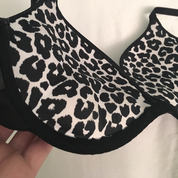 Black and printed bra - Picture 3 of 3