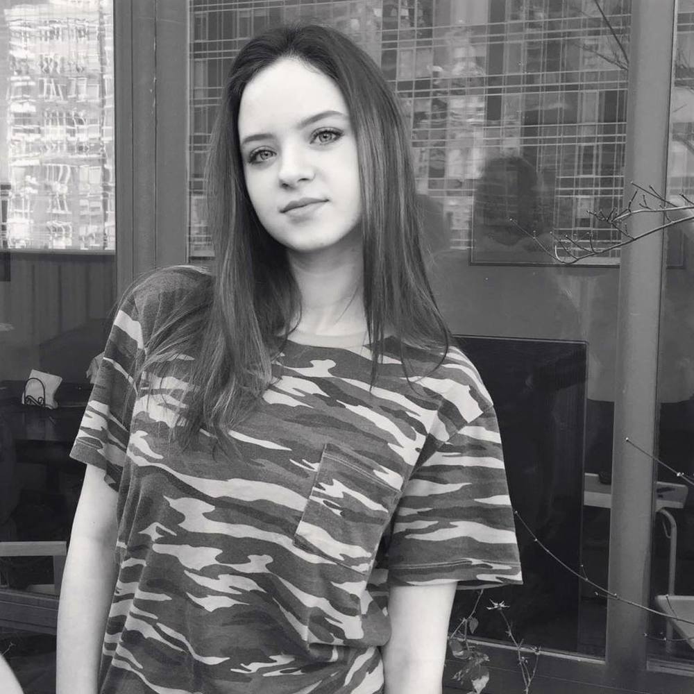 Meet your Posher, Rebecca