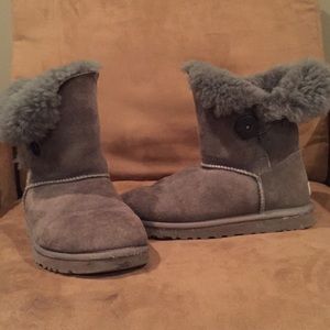 UGGs