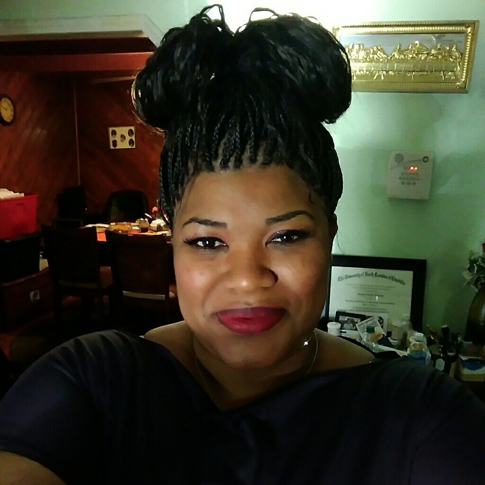 Meet your Posher, Nae