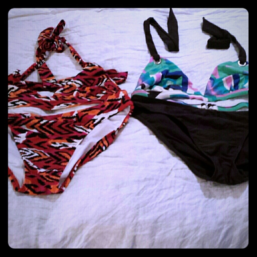 ** SOLD**   Mossimo  bikinis