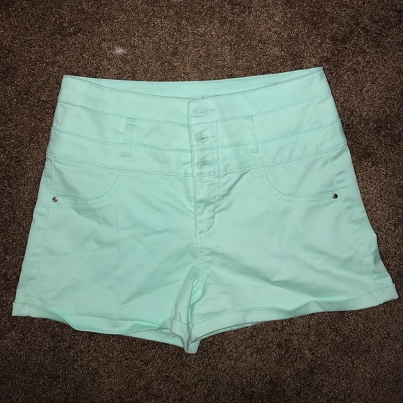 High waisted shorts - Picture 1 of 2