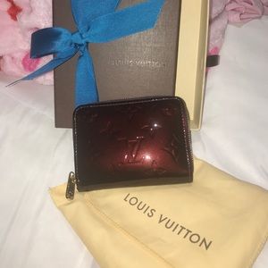 Authentic Louis Vuitton Zippy Wallet
