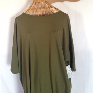 LuLaRoe Irma top Size XL