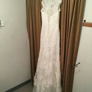 Mermaid lace wedding dress