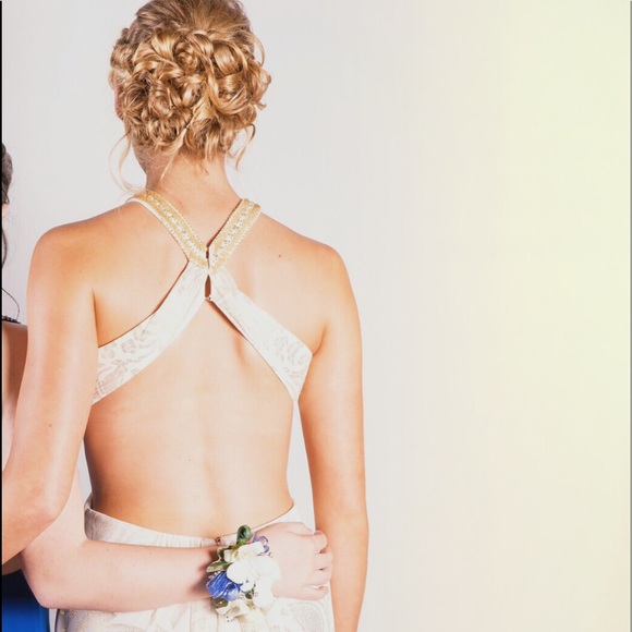 Prom dress - Picture 2 of 4